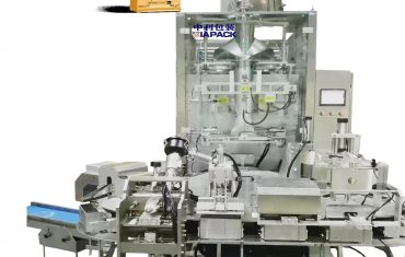 Máy đóng gói chân không mô hình túi tam giác tự động cho bột cà phê